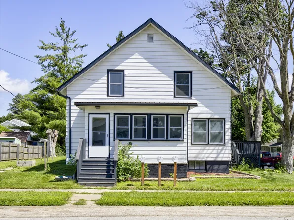 215 E 9th St, Madrid, IA 50156