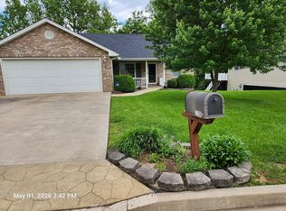 1709 Providence Dr, Jefferson City, MO 65109