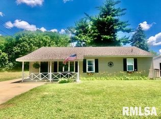 4 Balmoral Ave, Bartonville, IL 61607