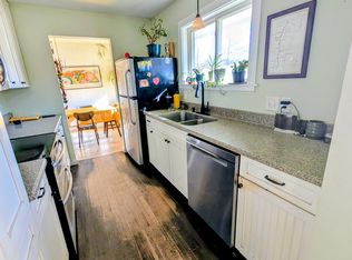 96 Gosse Ct, Burlington, VT 05408