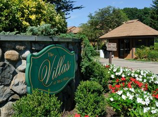 31 Villas Cir, Melville, NY 11747