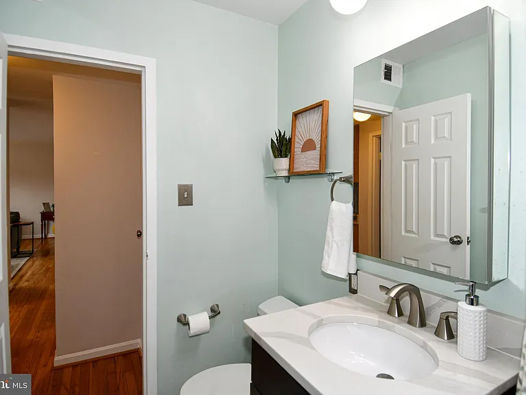 1627 Massachusetts Ave SE #302 — Photo 12