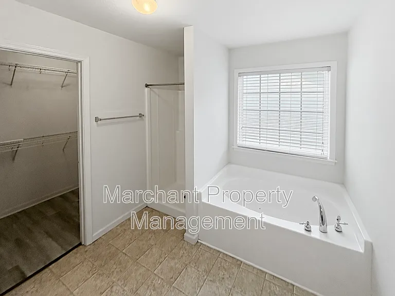 52 Cardinal Creek Dr — Photo 16