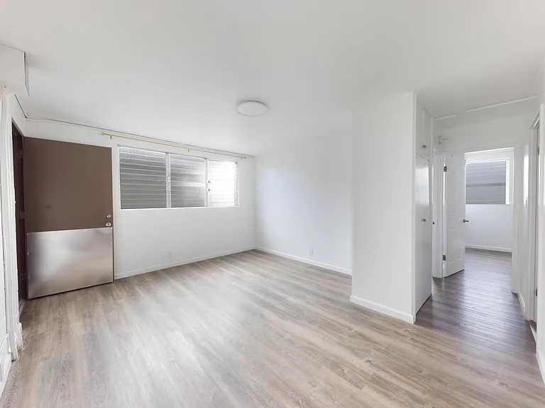 2745 Kapiolani Blvd #404 — Photo 3