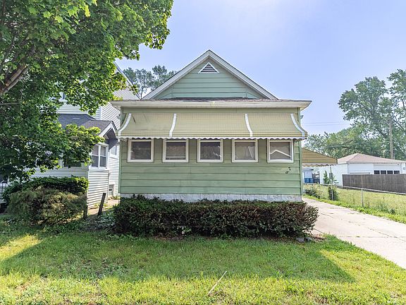 2nd image of 607 Forsythe Ave