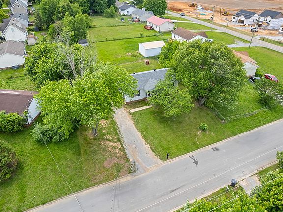 4th image of 602 Artic Ave
