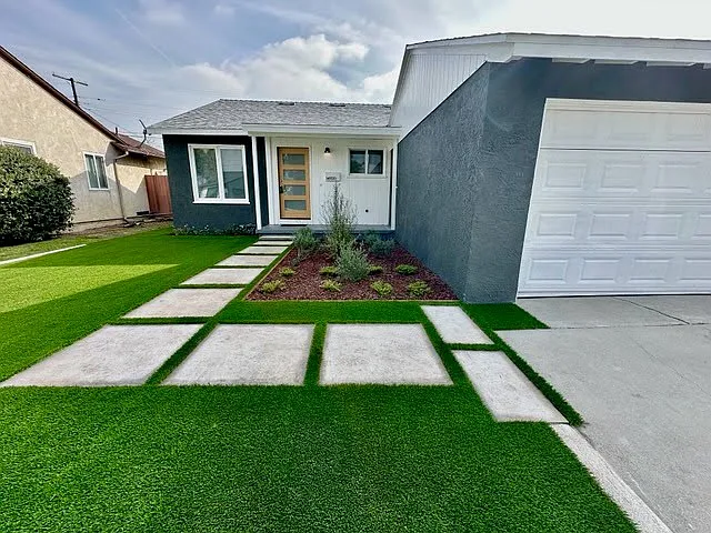 14900 Doty Ave — Photo 10
