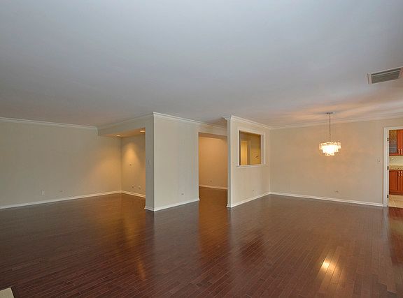 5th image of 105 E Laurel Ave APT 206