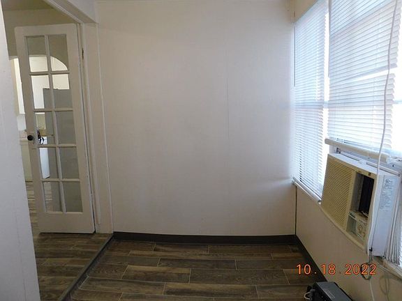 2nd image of 802 E 6th St #1