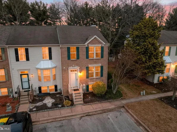 34 Photinia Dr, Newark, DE 19702