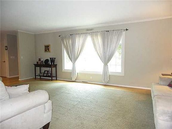 2nd image of 4502 Satinwood Dr