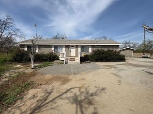 4656 13 1/4 Ave, Hanford, CA 93230