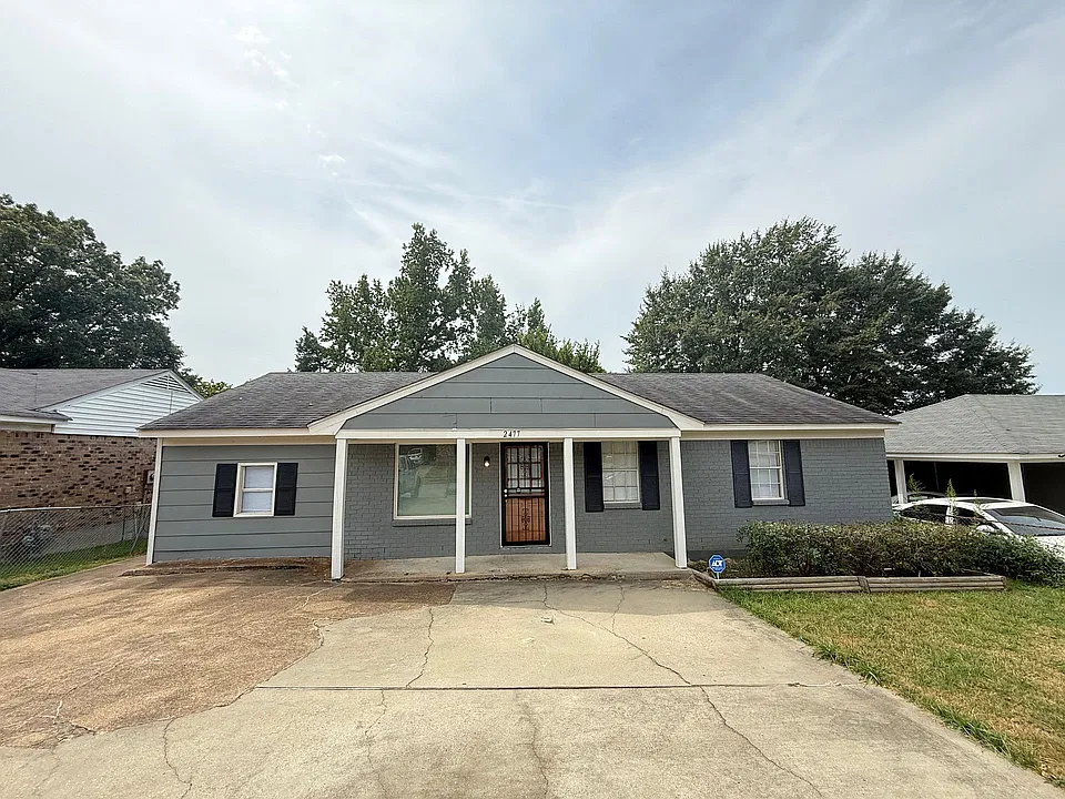 2477 Chattering Ln