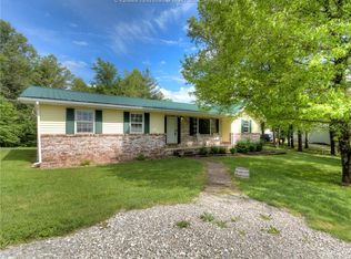 4496 Steele Ridge Rd, Red House, WV 25168