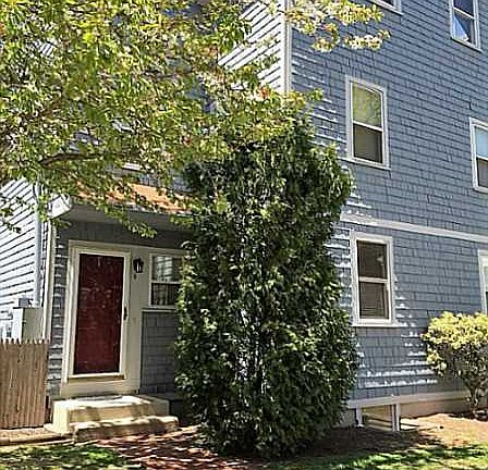 2nd image of 79 Duke St Unit 4