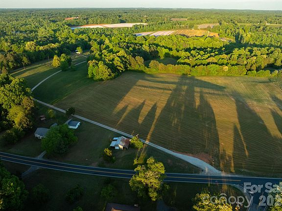 4th image of 3 Millbridge Rd