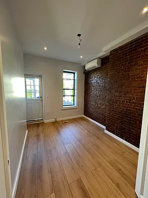 Rented by MySpaceNYC | media 5