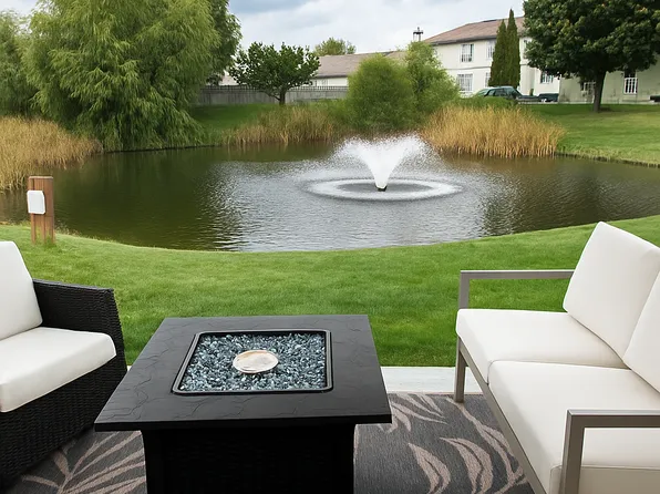 6823 Fremont Pl N, Brooklyn Center, MN 55430