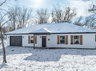 4 Locust Ln, Fulton, MO 65251