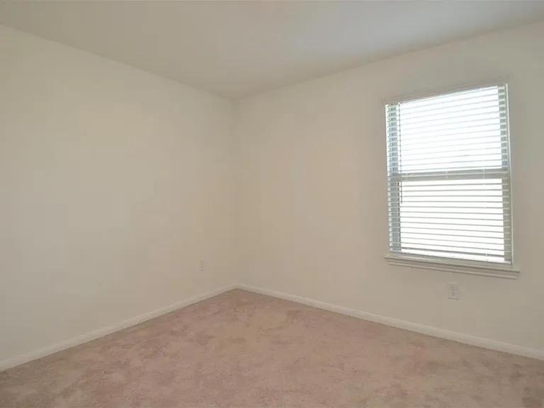 16412 Big Hickory Dr — Photo 13