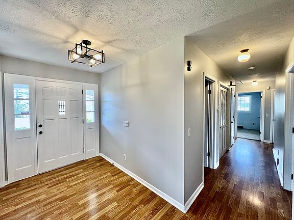 Entry Foyer