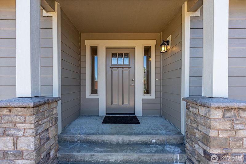 3rd image of 1790 Westside Court