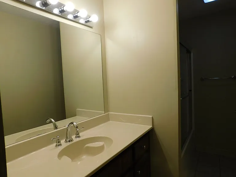 2906 Kendall Ave — Photo 11
