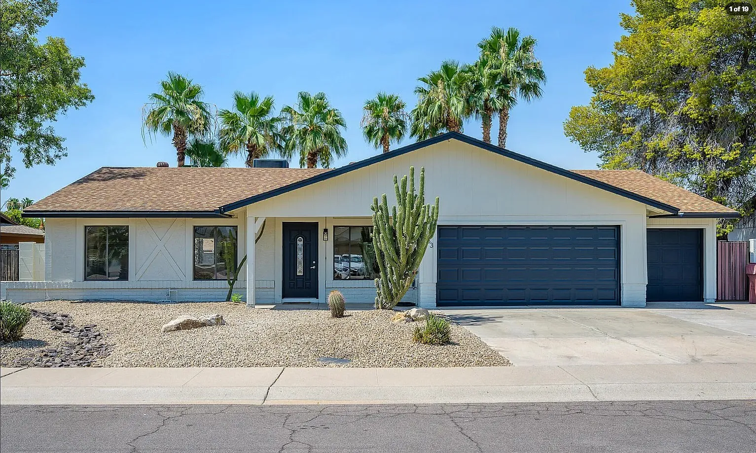 4 bed, 1973 sqft, $3,700 — Photo 1
