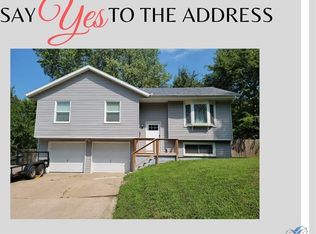 504 N Main St, Clinton, MO 64735