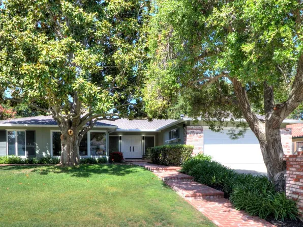 1240 Lisa Ln, Los Altos, CA 94024