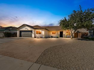 6113 Lighthouse Ln, Palmdale, CA 93552