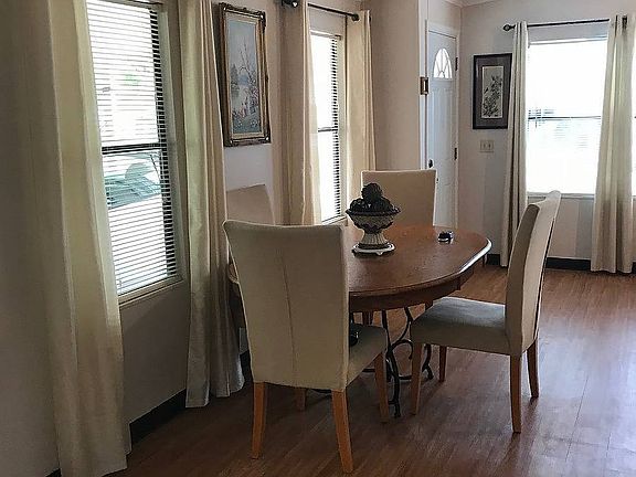 5th image of 925 King Orange Dr
