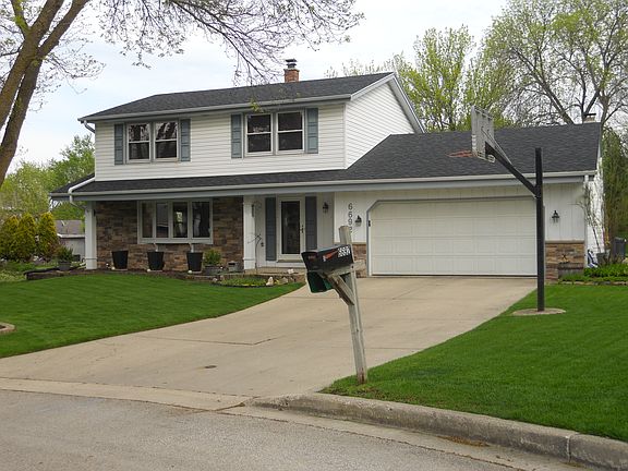 2nd image of 6692 Hill Park Ct