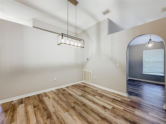 5th image of 31806 PARKDALE DRIVE