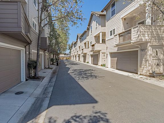 3rd image of 1286 Previtera Ct