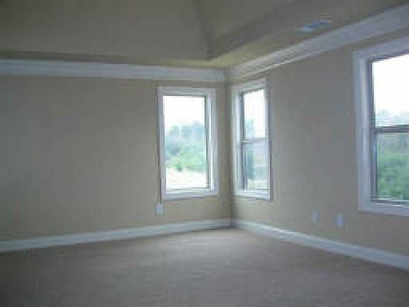 5th image of 2130 Spruce Lake Dr