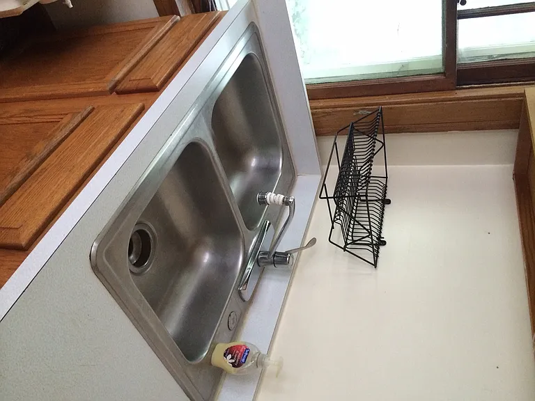 528 Childs St — Photo 12