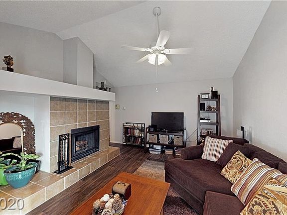 2nd image of 5840 Medallion Dr Unit 101