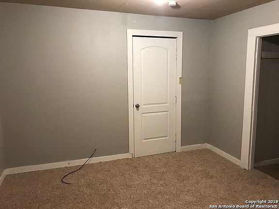 5th image of 1502 Thompson Pl