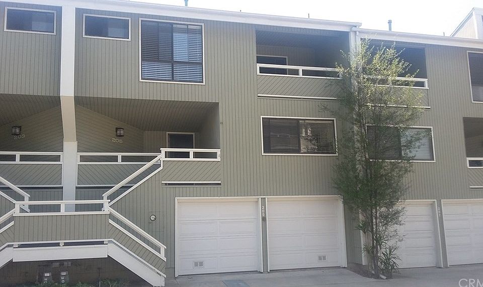 1st image of 205 Columbia St #193