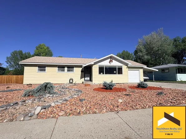 1017 Big Horn Dr, Riverton, WY 82501