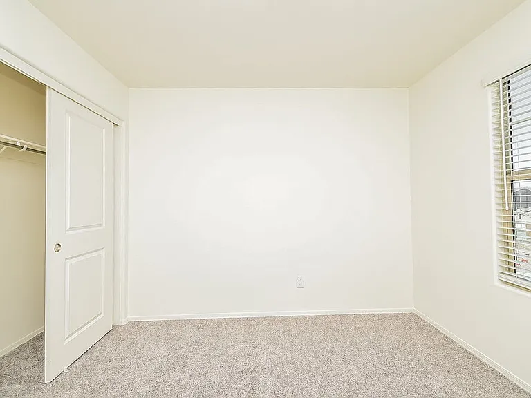 10685 W Harrigan Dr — Photo 12