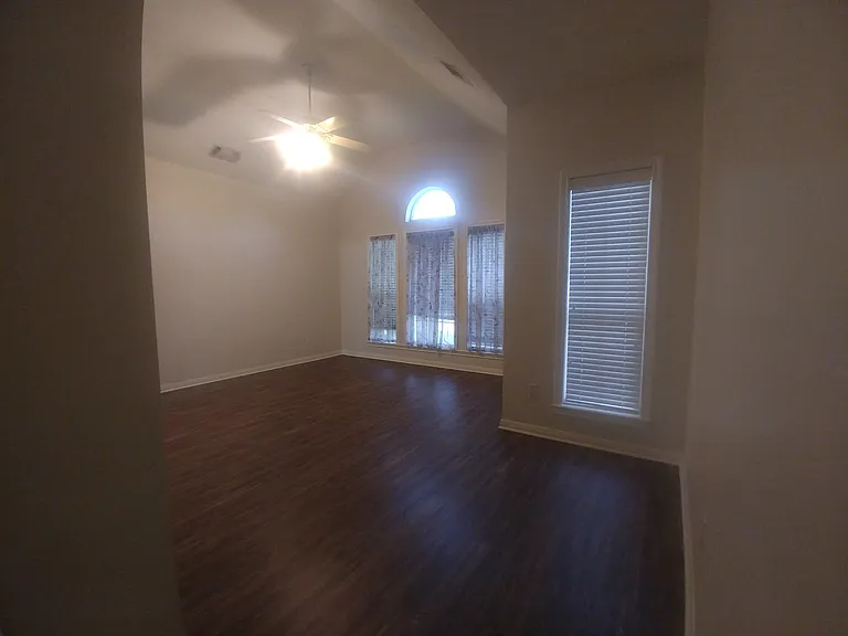 1802 White Stone Dr — Photo 9