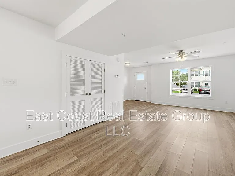 8780 Hillside Way — Photo 15
