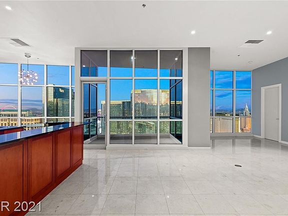 5th image of 4525 Dean Martin Dr Unit 3303