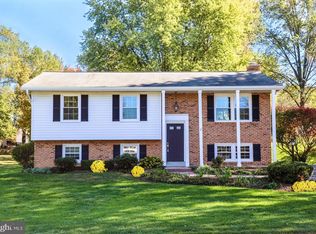 207 Orchard Cir, Hamilton, VA 20158