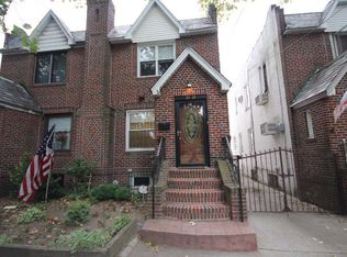 6339 Dry Harbor Rd, Middle Village, NY 11379