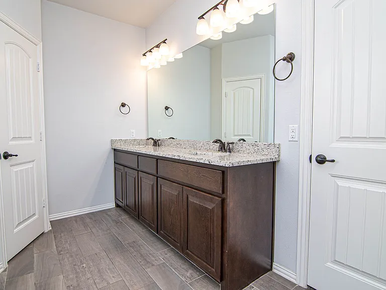 2323 Vista Ridge Rd — Photo 6