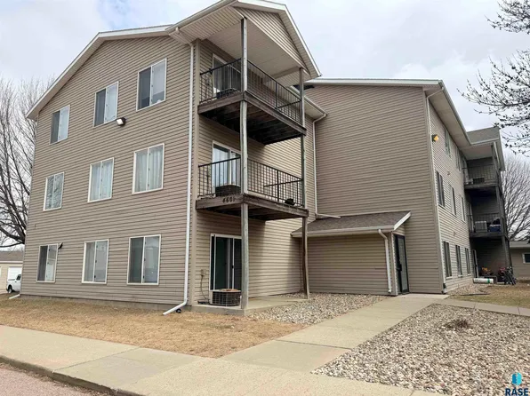 4601 E 26th St, Sioux Falls, SD 57110