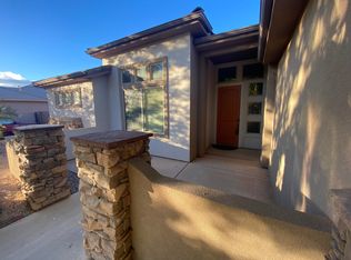 689 E Sonoran Dr, Washington, UT 84780